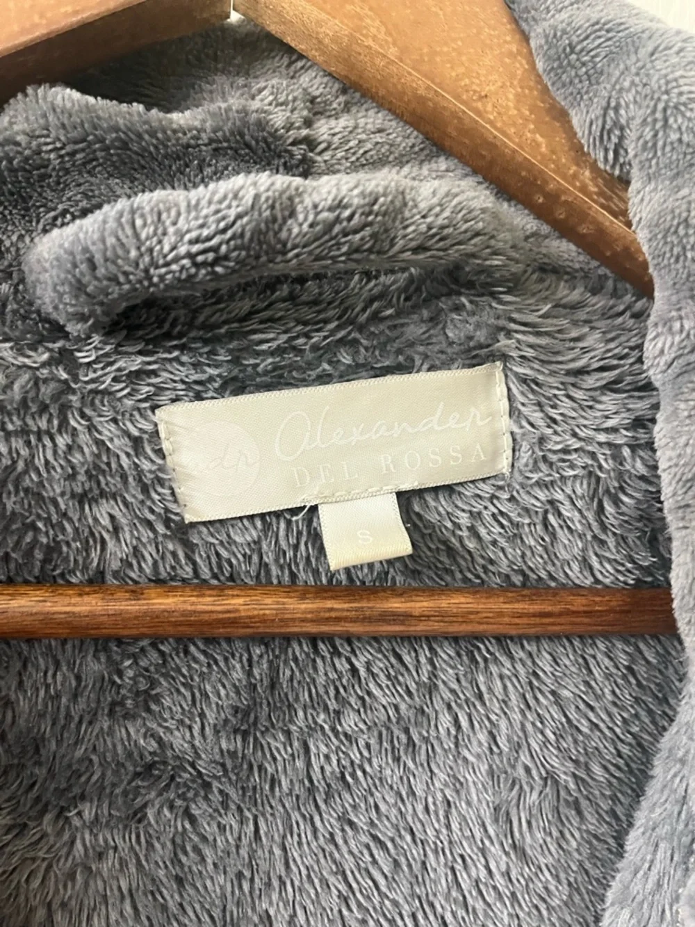 Plush Chevron Robe - Picture 4 of 4